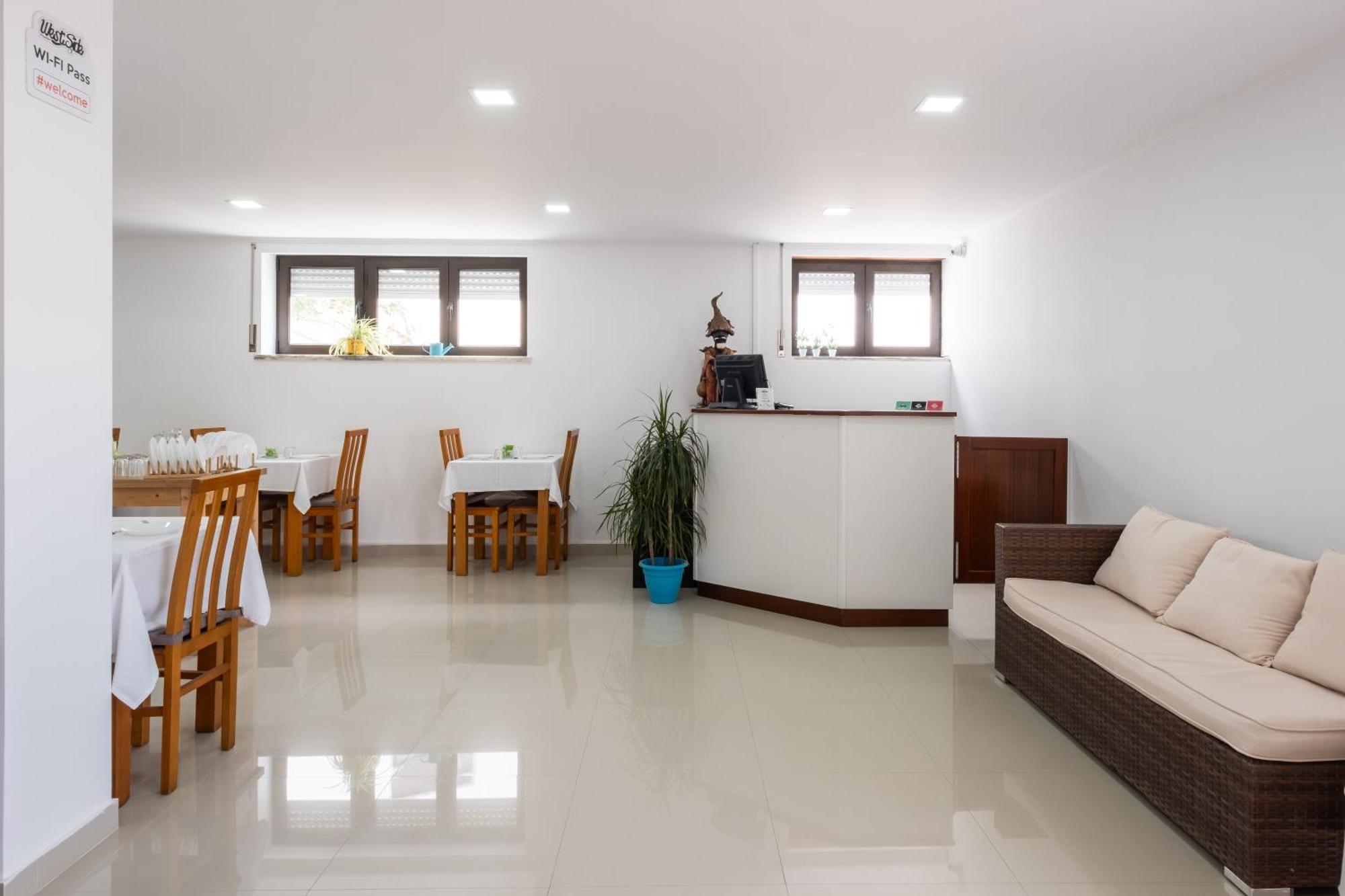 West Side Guesthouse 佩尼契 外观 照片